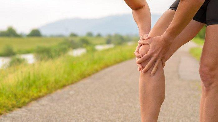 lutut sakit saat berjalan